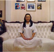 Дуучин Т.Ариунаа сэтгэлээ эмчилсээр